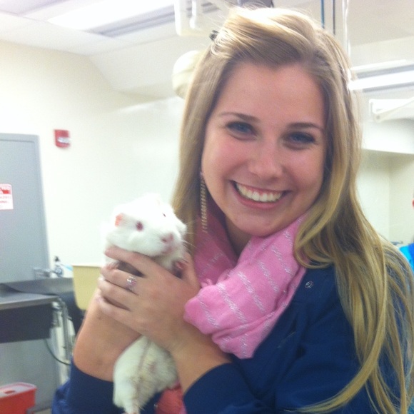 Meet your Posher, Jenna - Picture 7 of 7